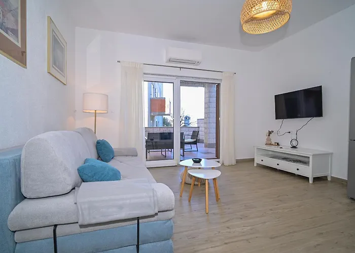 Ami Strozanac * Подстрана