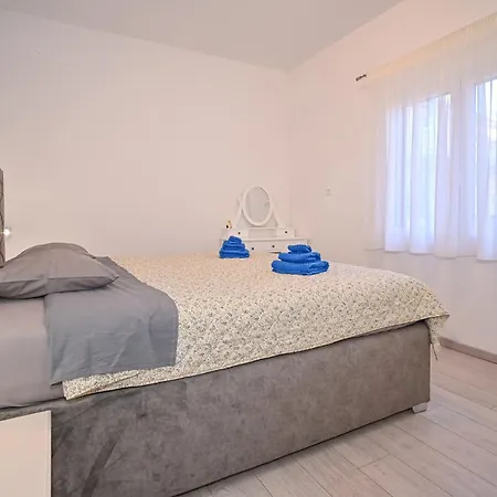 Ami Strozanac Apartment